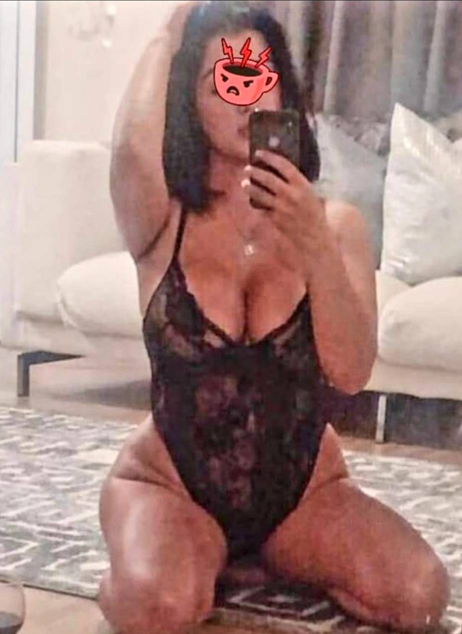 İkitelli Escort Bayan Ayşe İle Büyülü Anlar