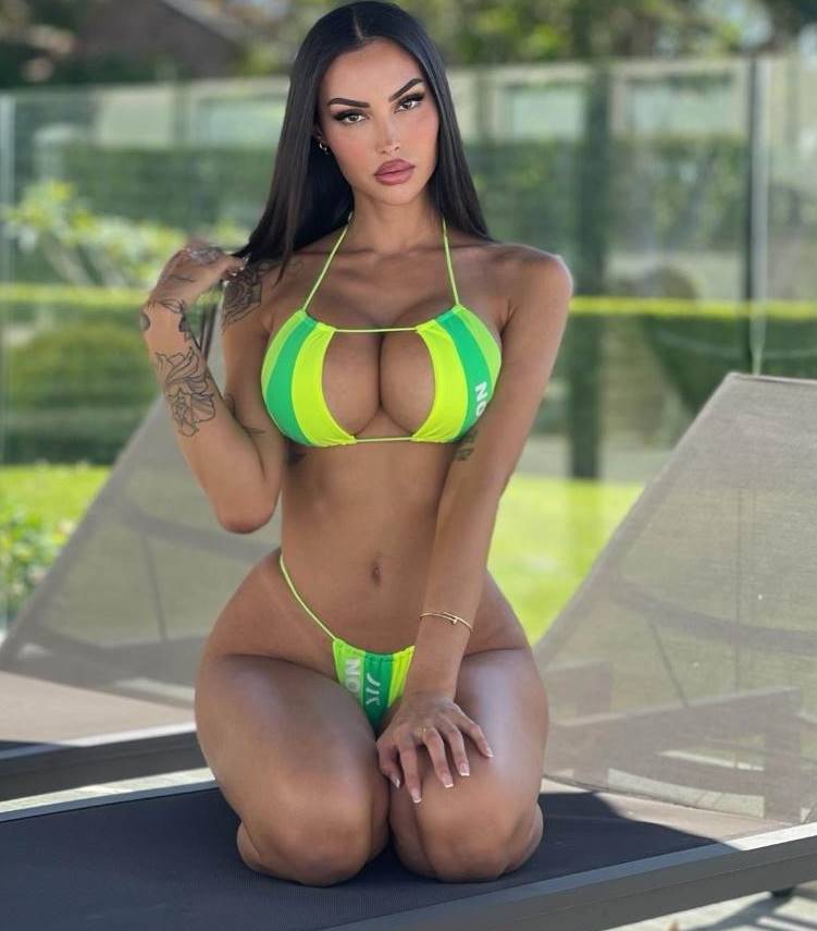 İkitelli Escort Senem İle Özel Zevkler